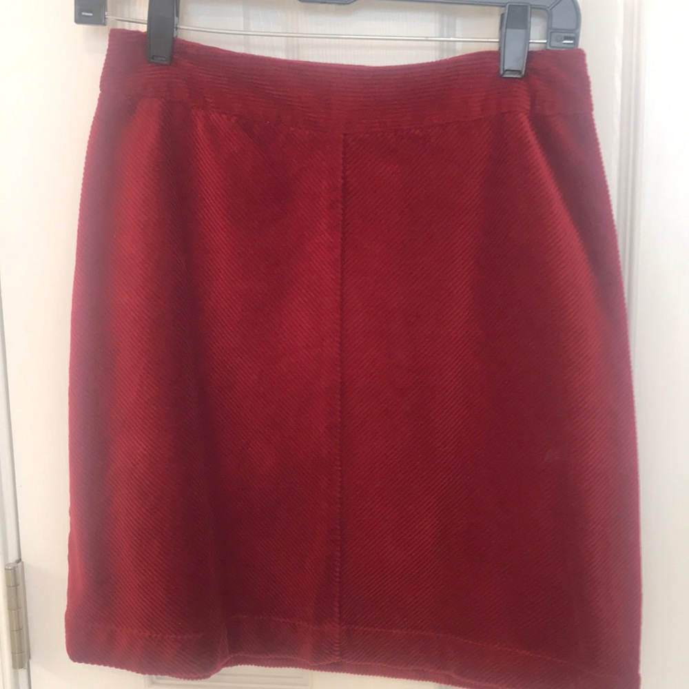 Loft skirt